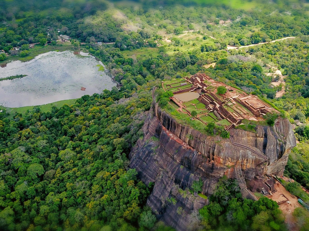 Earth Lanka tours-蒂瑟默哈拉默必去景点