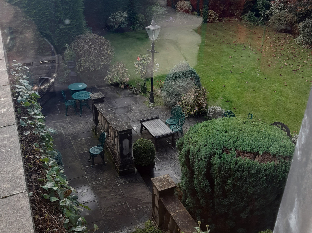 Oakwood Hall Hotel主图