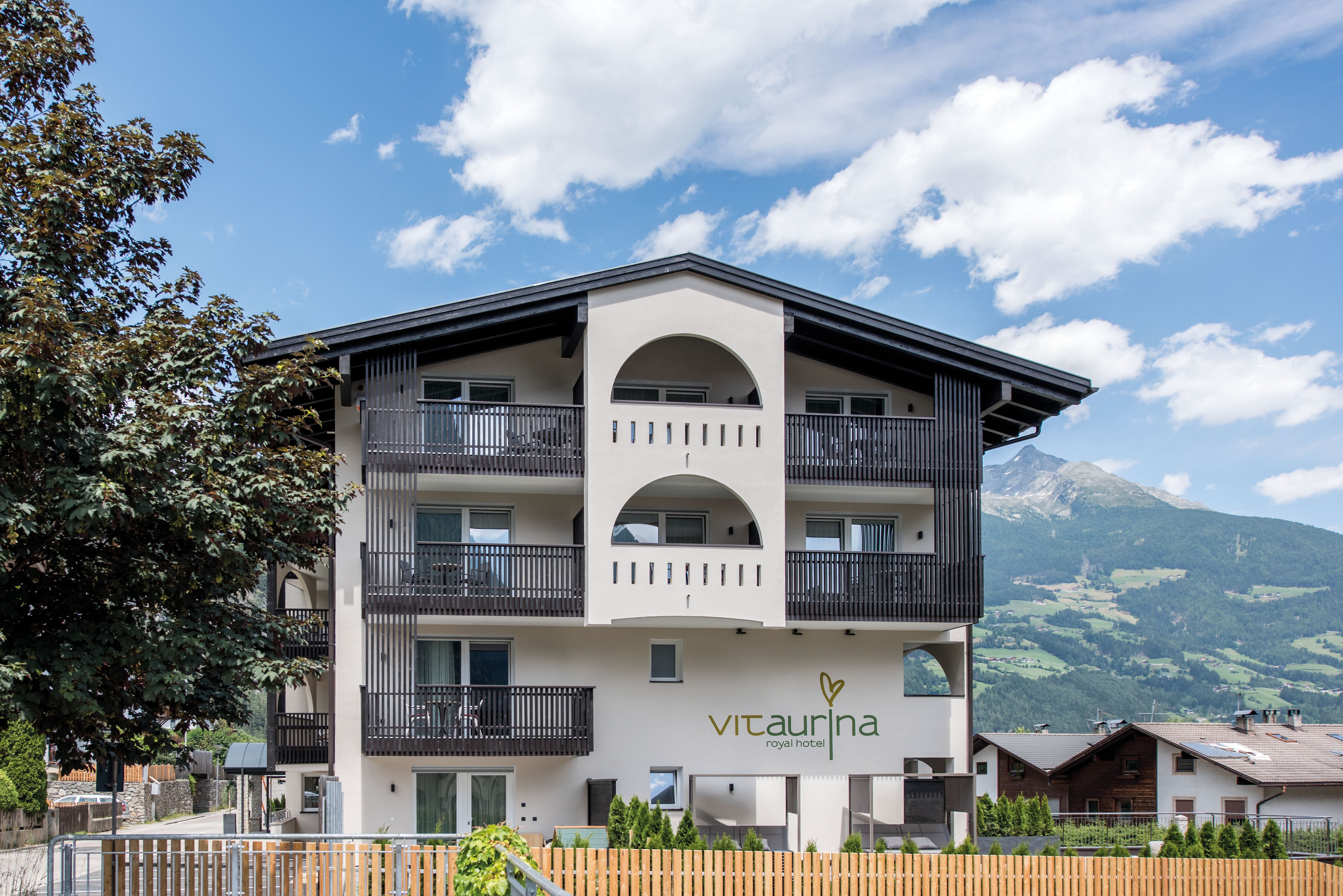 Vitaurina Royal Hotel-官方