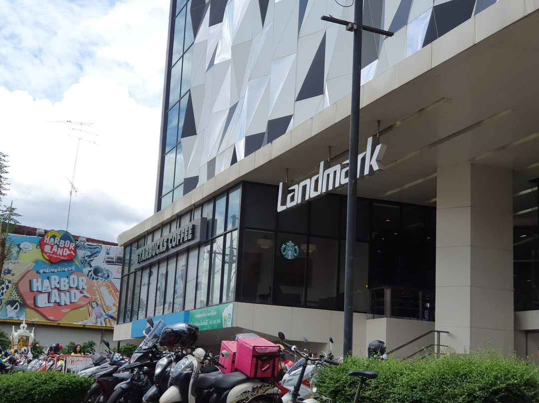 Landmark Plaza景点图片
