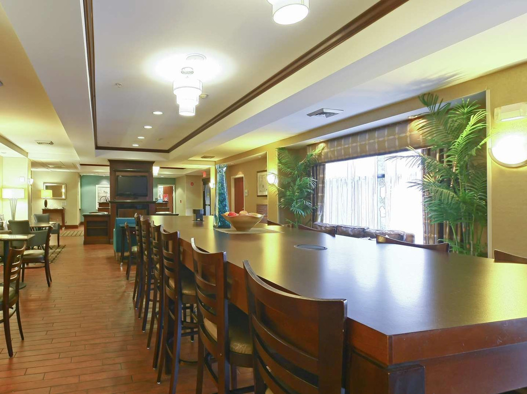 北布劳恩斯魏克汉普顿酒店主图