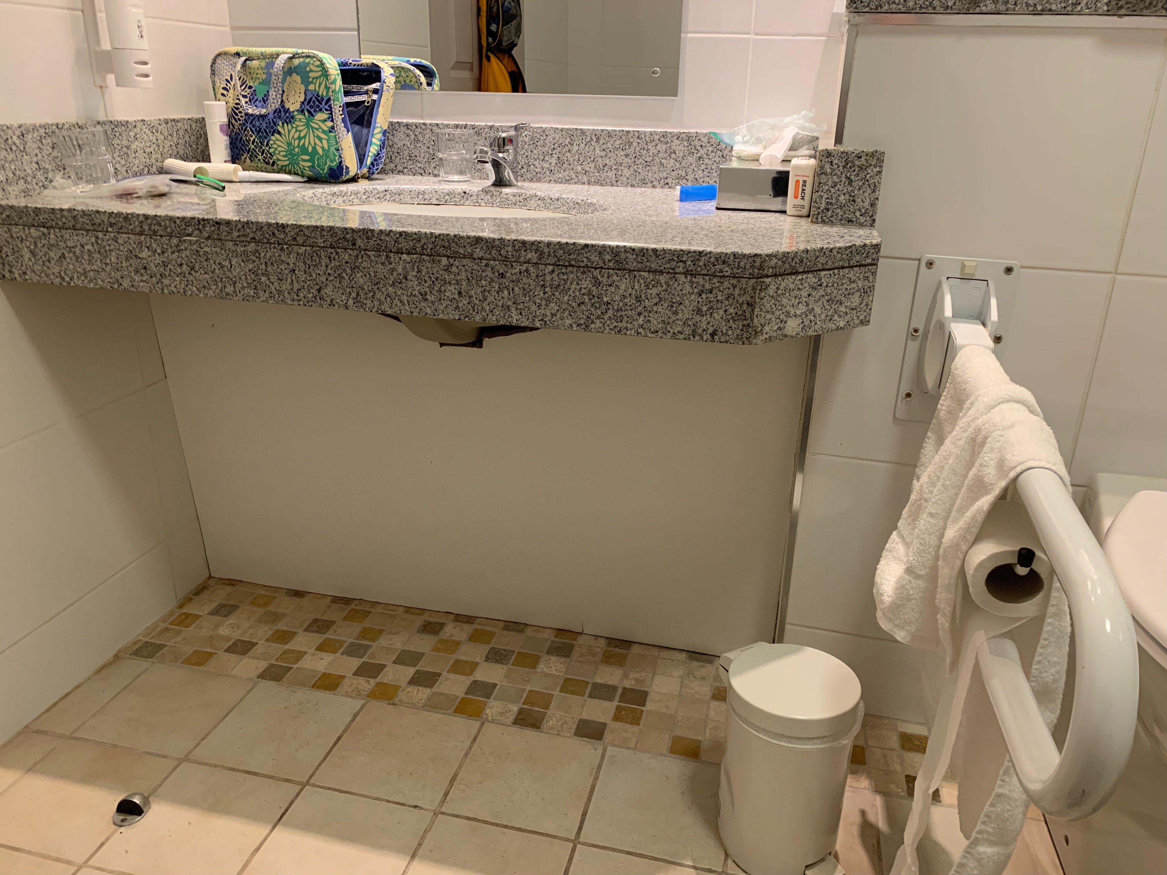 Maldron Hotel Oranmore Galway-浴室