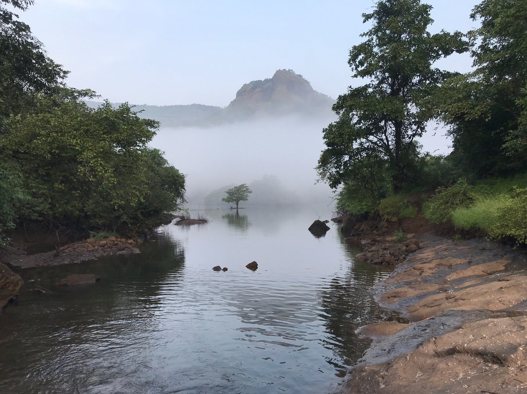 Devkund Waterfall-Patnus必去景点