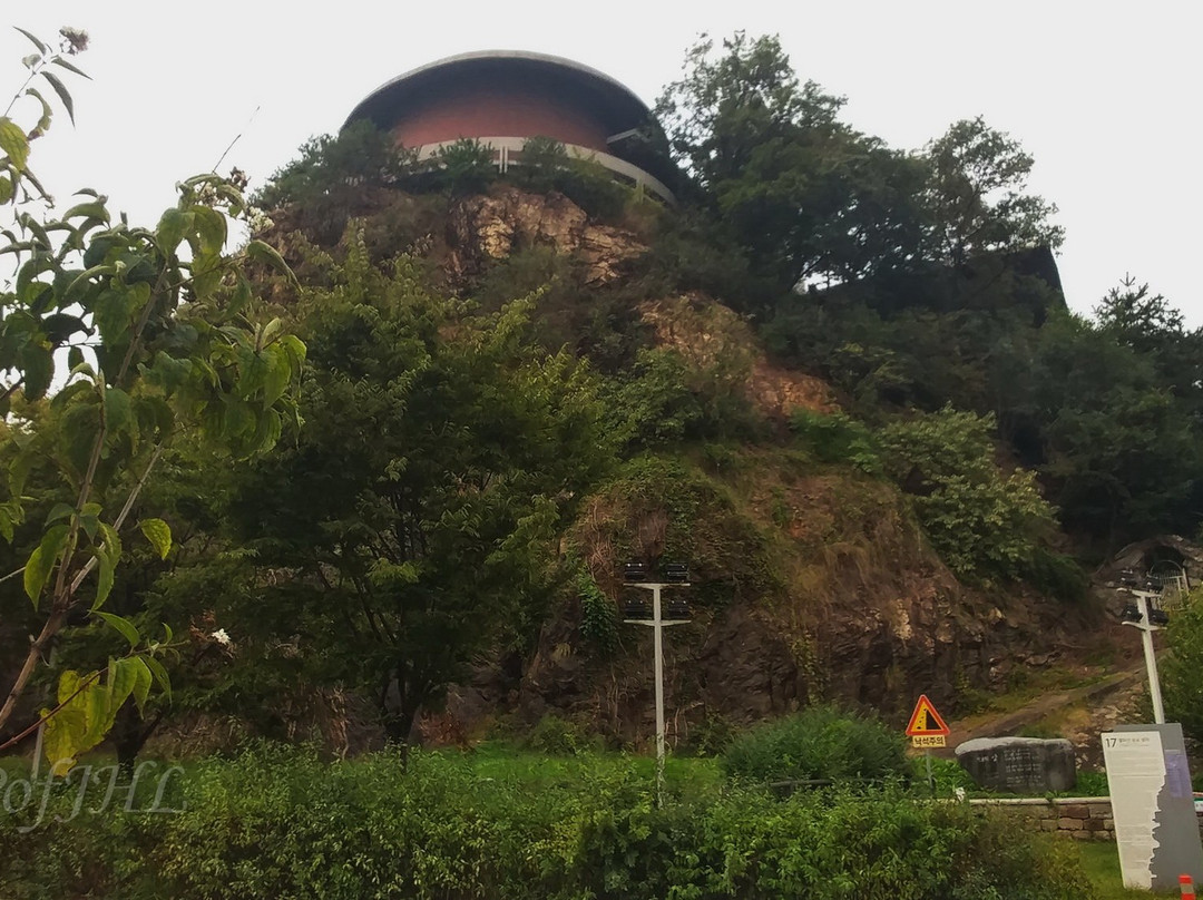 Jeoldusan Martyrs' Shrine景点图片