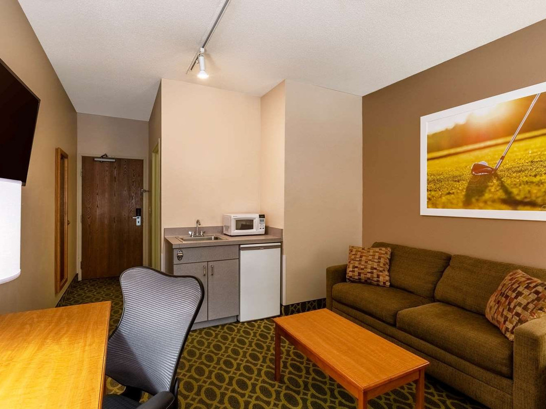 Days Inn & Suites by Wyndham Madison主图