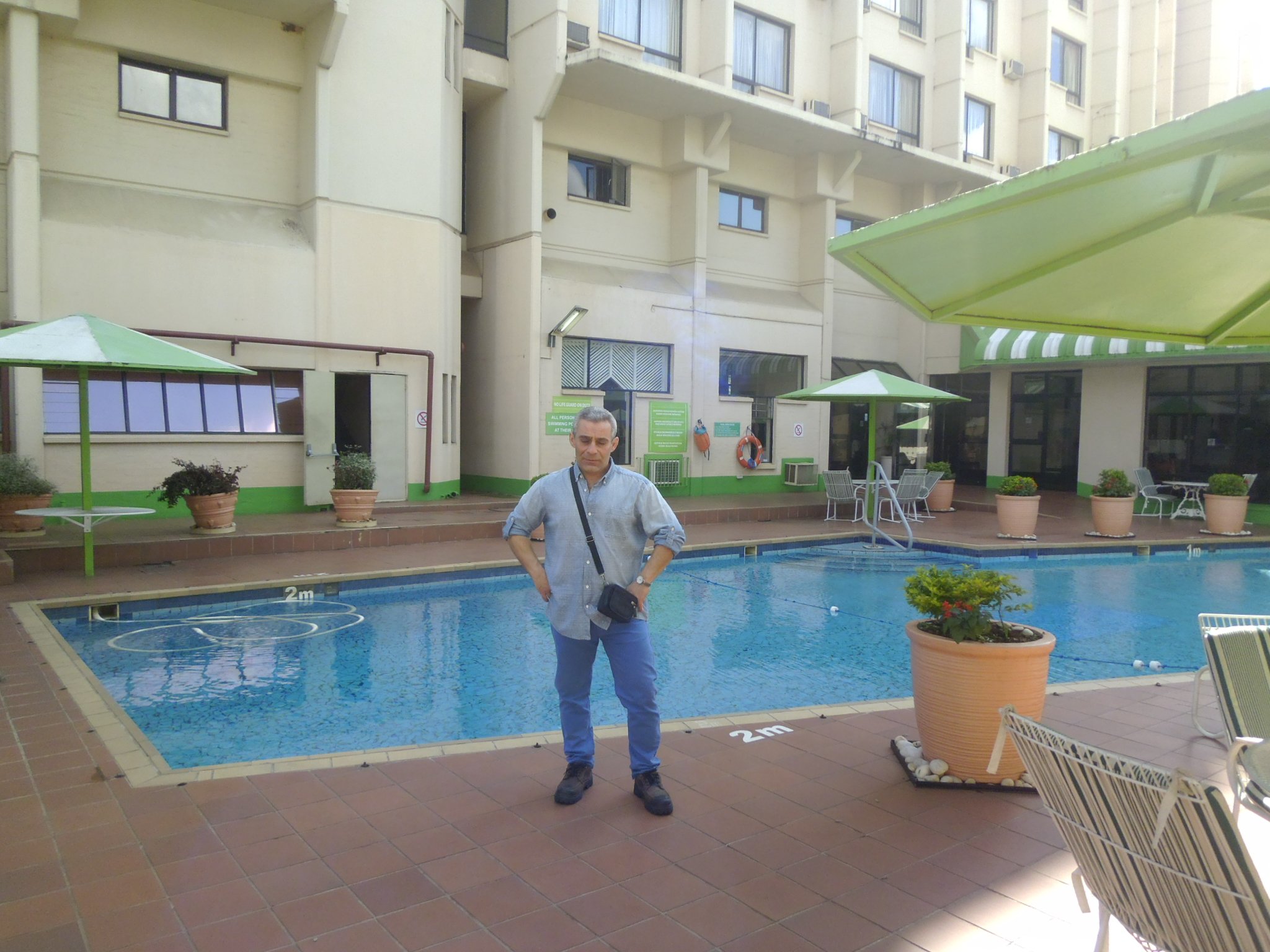 Holiday Inn Harare, an IHG hotel-泳池
