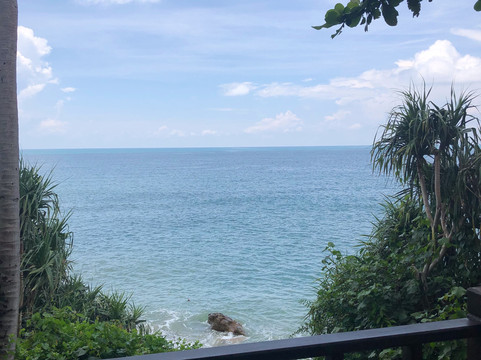 拉维瓦林温泉度假酒店主图