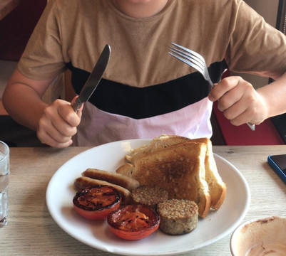 Rendezvous Bar-卡门港必去景点