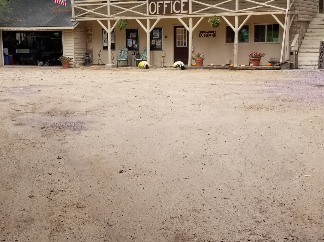 Birchcliff Resort主图