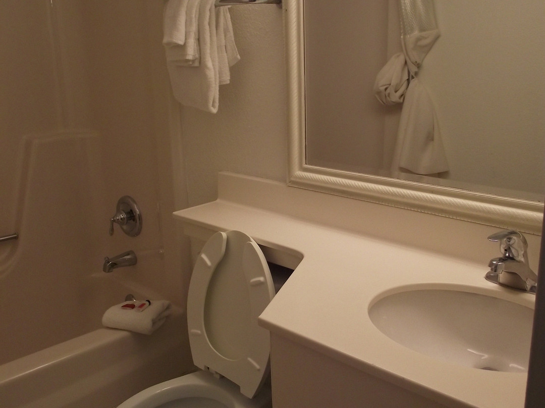 Travelodge Inn & Suites by Wyndham Albany Airport主图