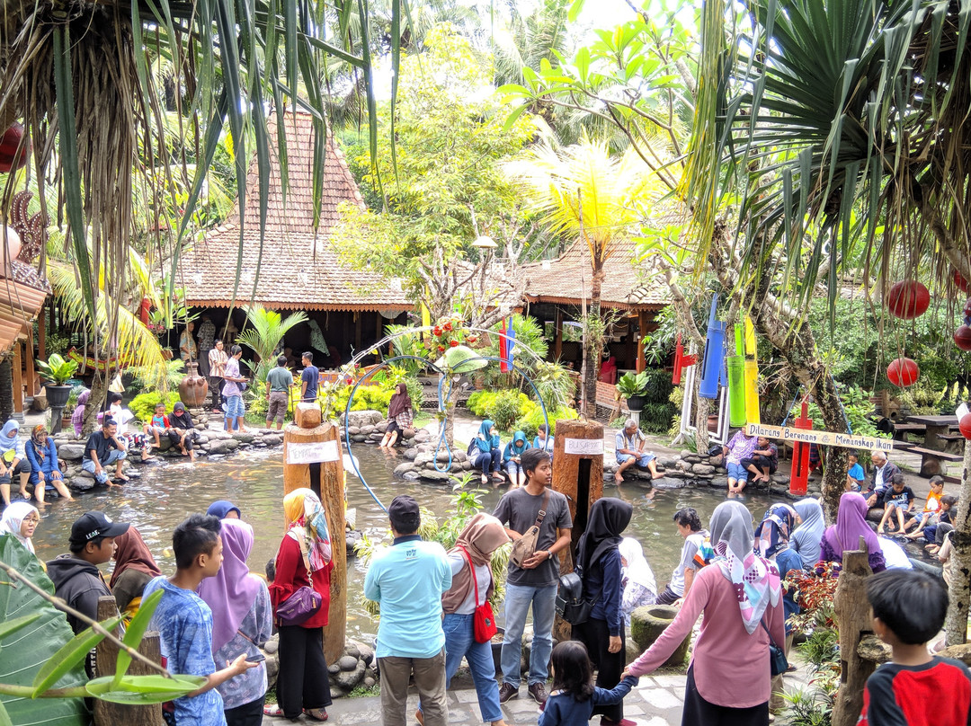 Flory Village-Sleman必去景点