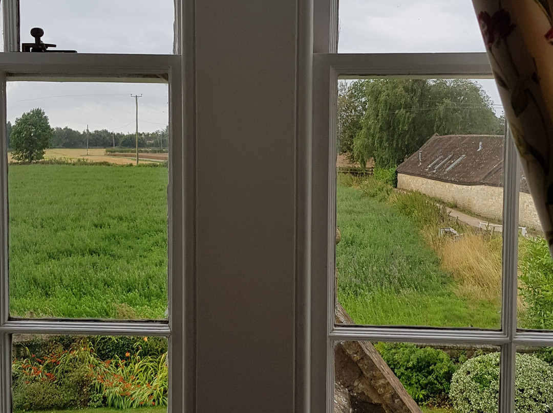 Pickwick Lodge Farm B&B主图