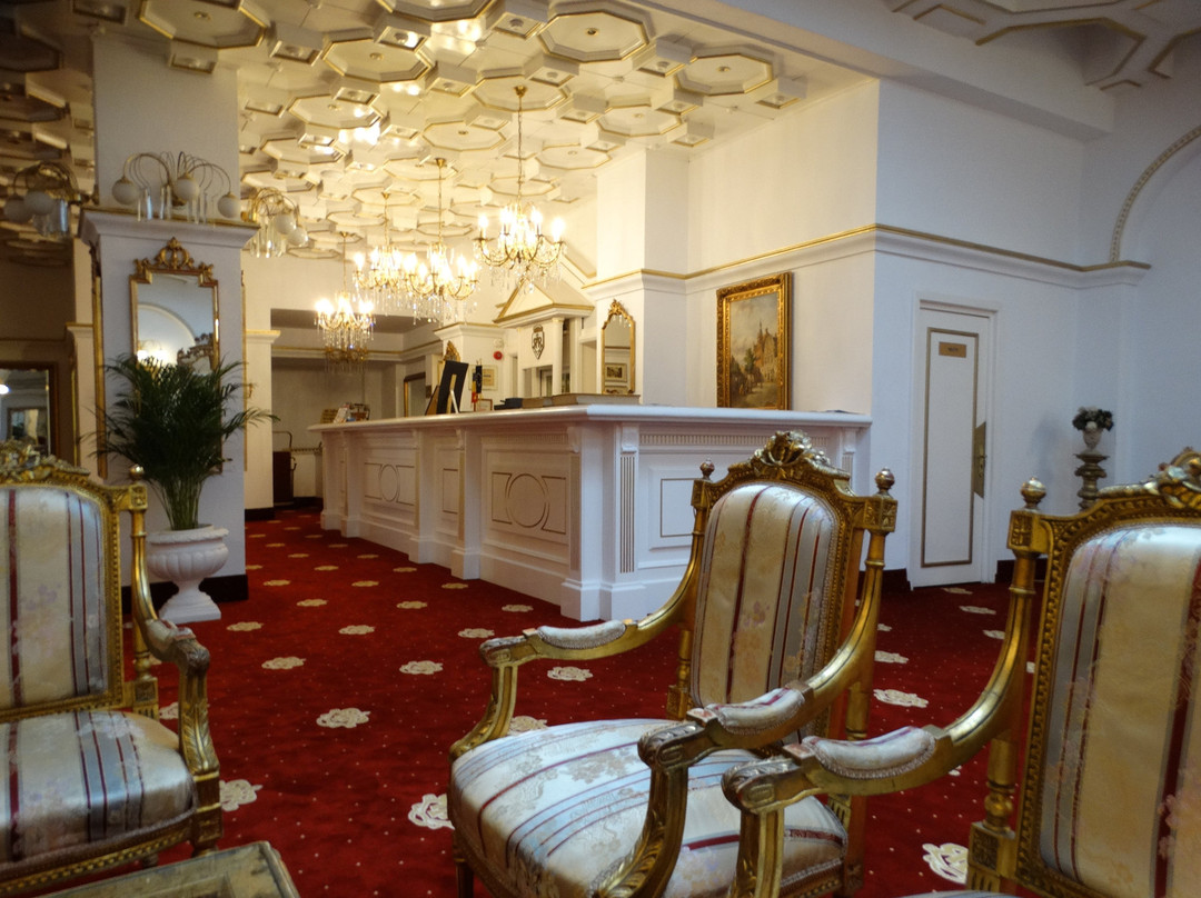 罗马尼勒伊姆帕拉图酒店主图