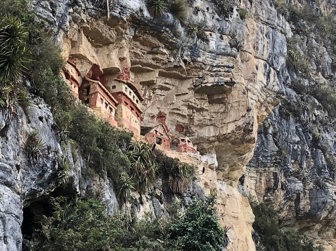 Mausoleum of Revash-Santo Tomas必去景点