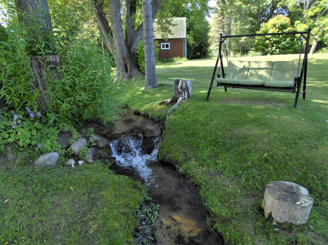 South Arm Retreats主图