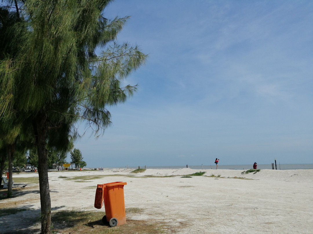 Pantai Redang Sekinchan景点图片