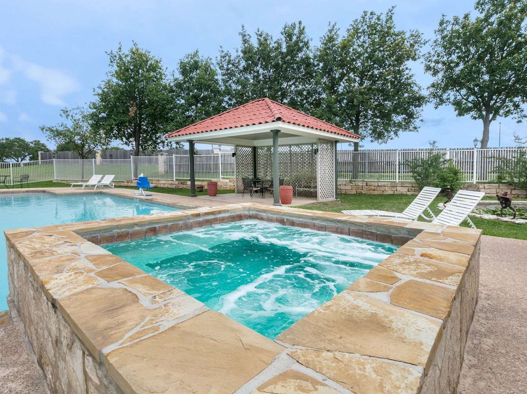 弗雷德里克斯堡拉昆塔温德姆套房酒店主图