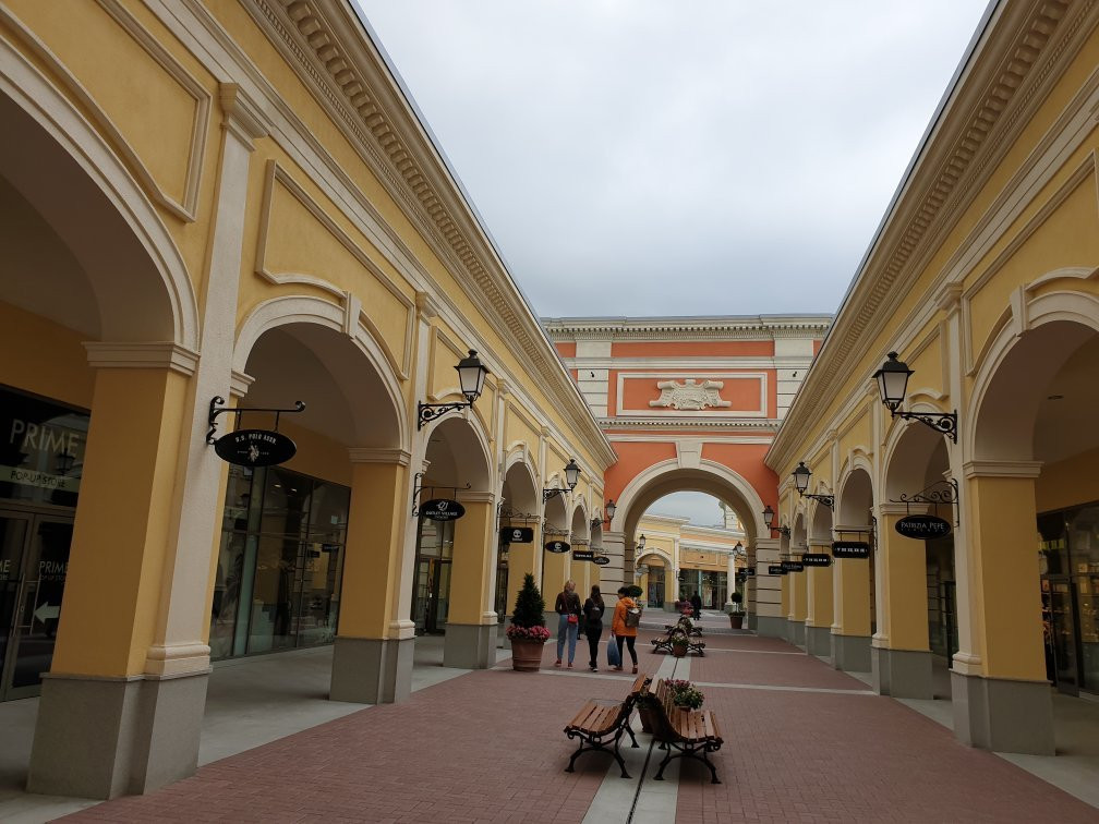 Outlet Village Pulkovo景点图片