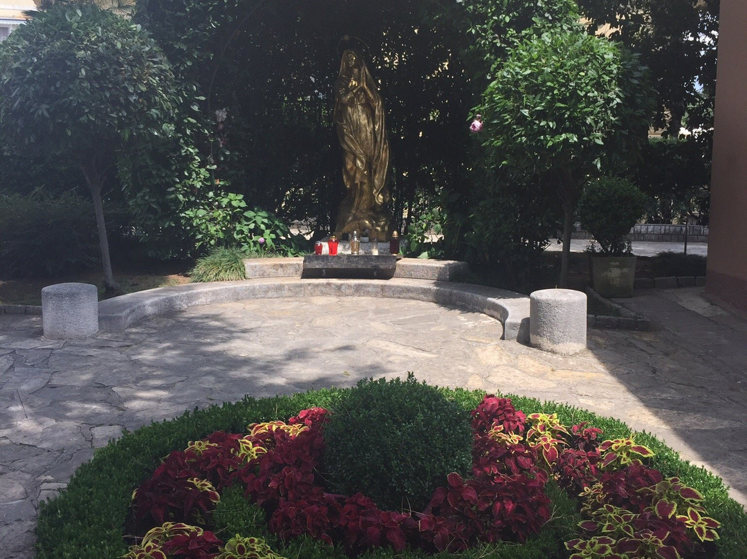 St. Jacob's Church (Crkva. Sv. Jakova)-欧帕提亚必去景点