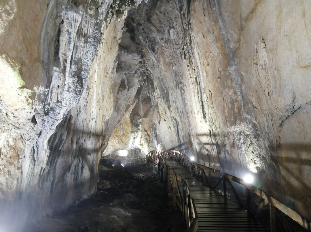 Inalti Magarasi景点图片