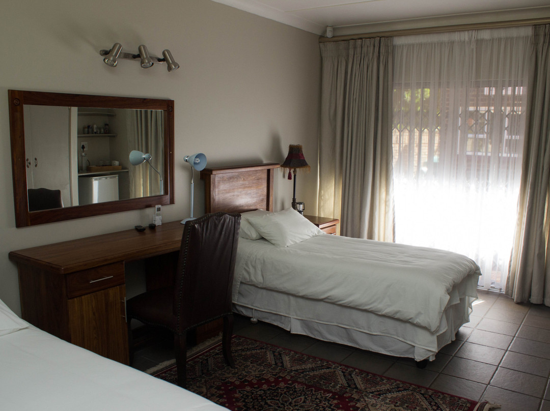 Alma Mater Guesthouse主图