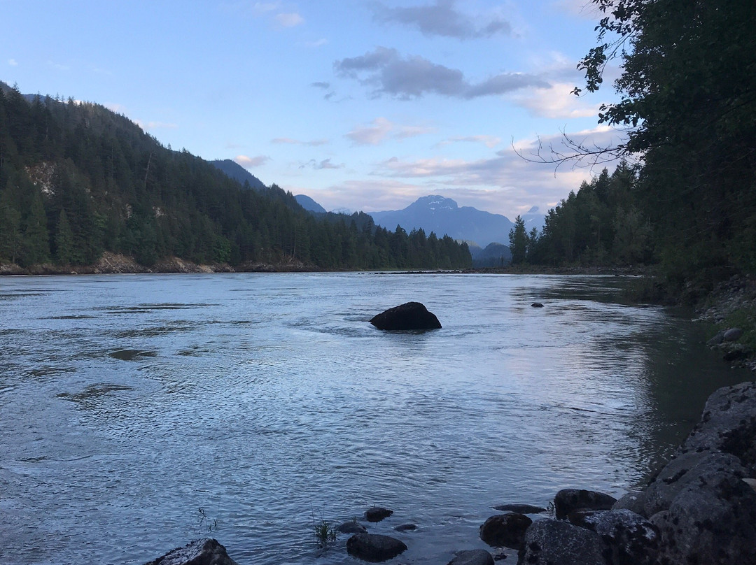Emory Creek Provincial Park景点图片