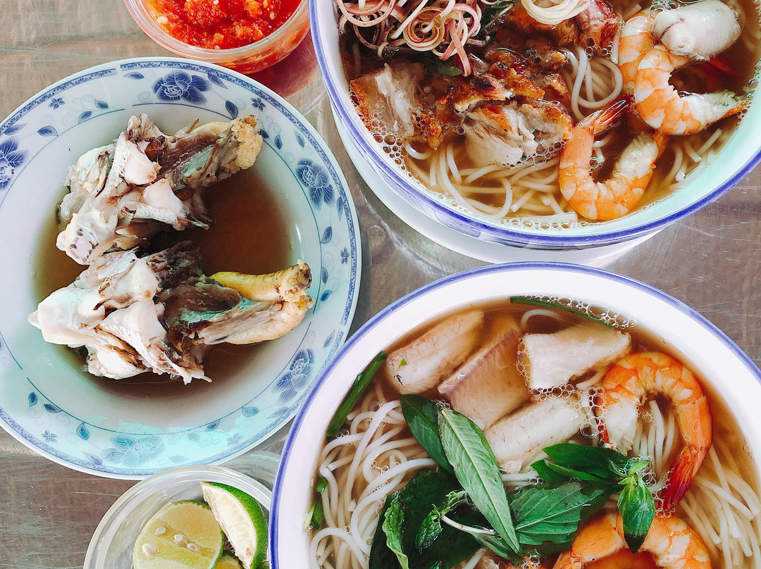 Bac Lieu餐馆和美食-Bun Nuoc Leo Ca Dong Ut Men