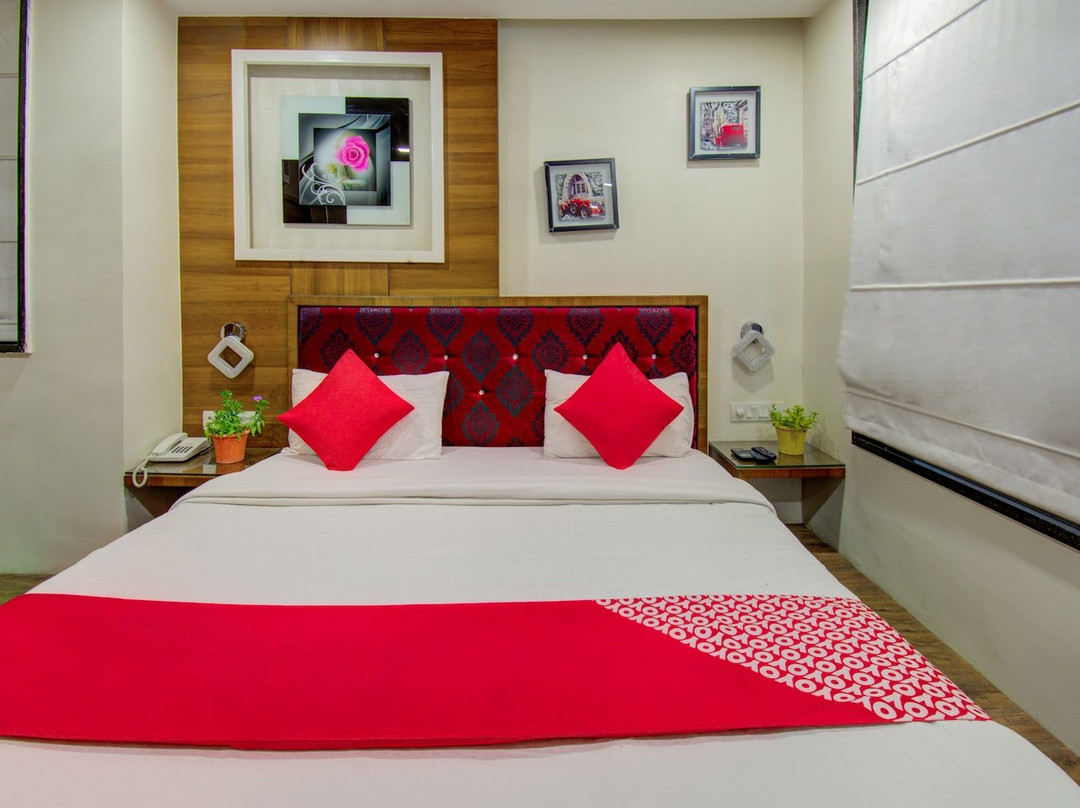 Capital O 29191 Hotel Devamrit主图