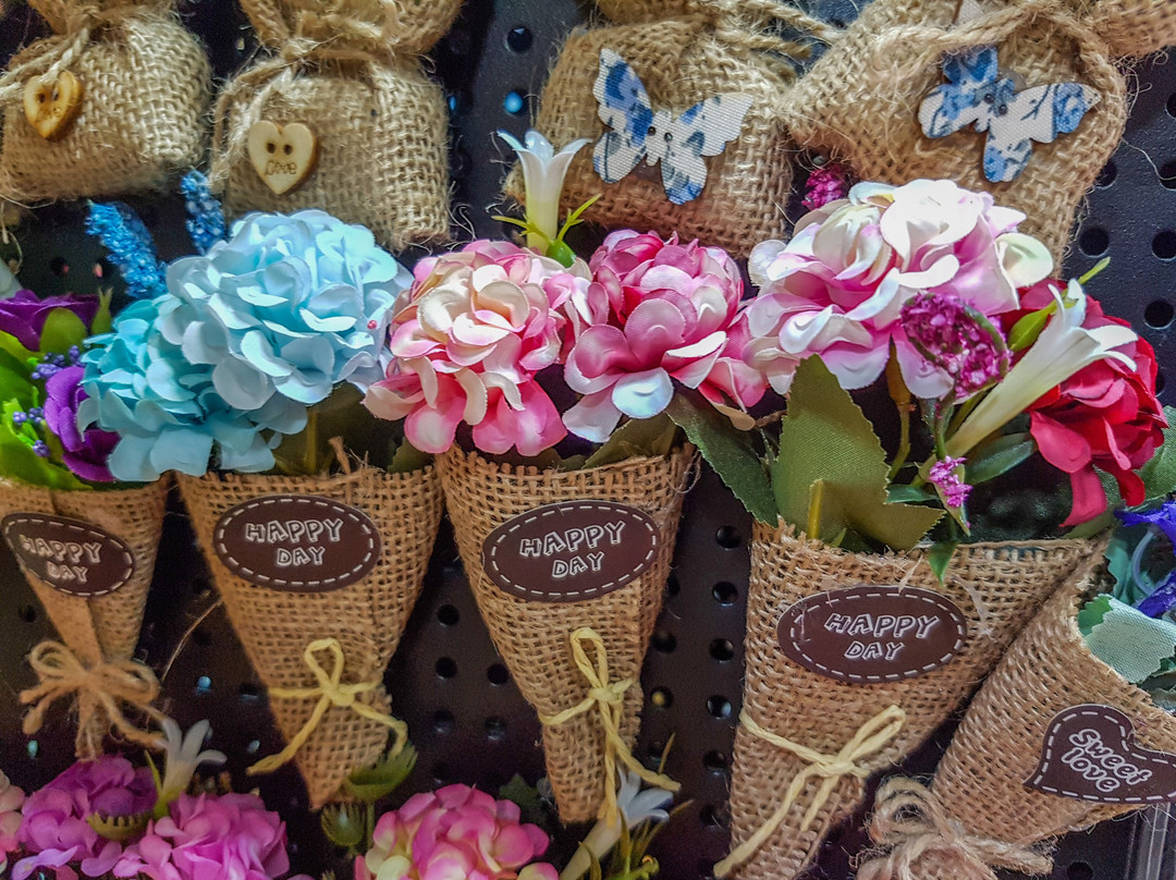 Gavodolla Souvenir Shop-Stari Bar必去景点