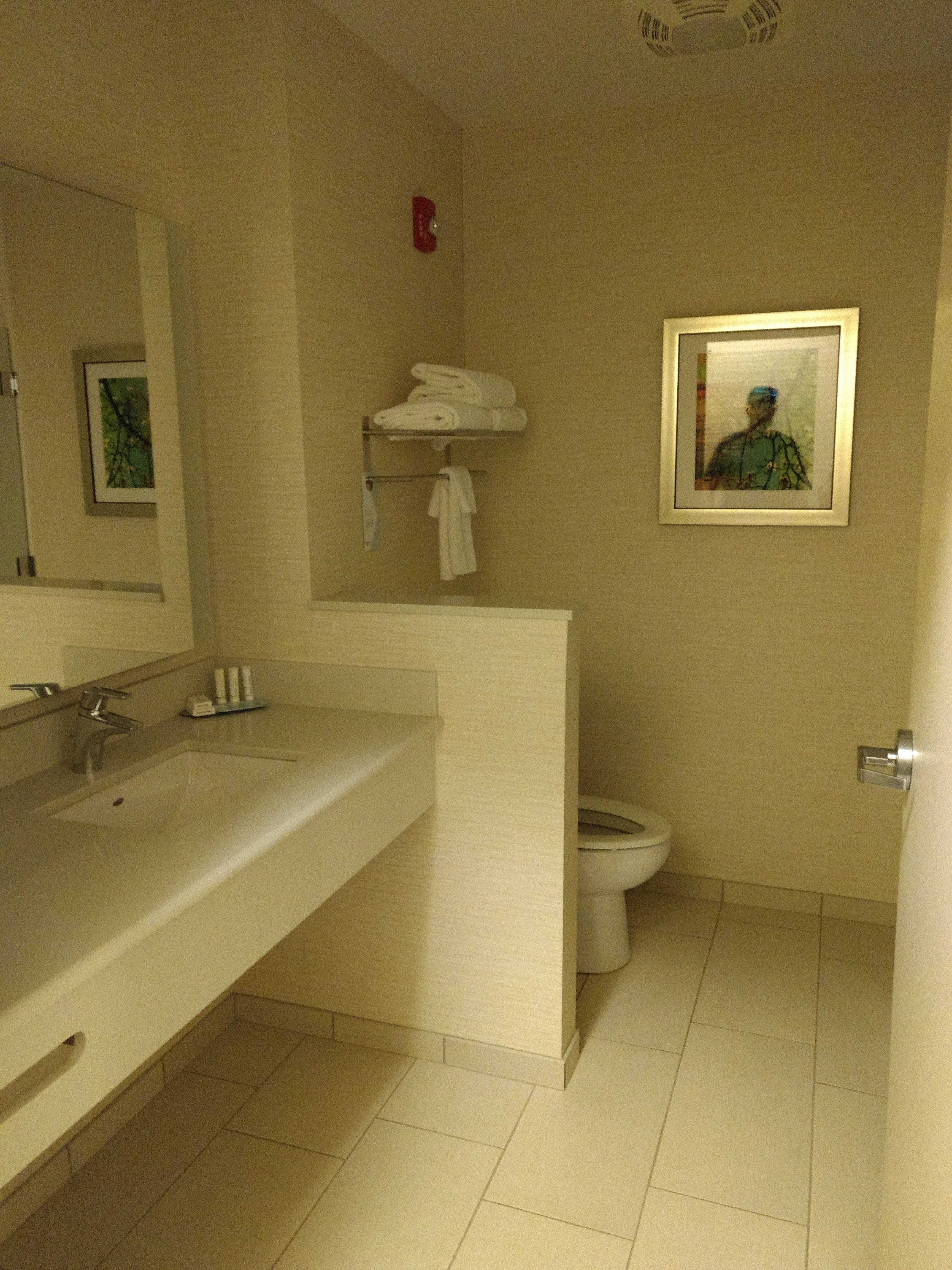 Fairfield Inn & Suites Akron Stow-浴室