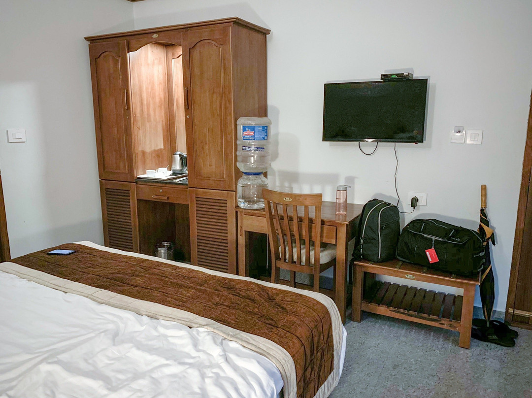 Ktdc Golden Peak Ponmudi主图