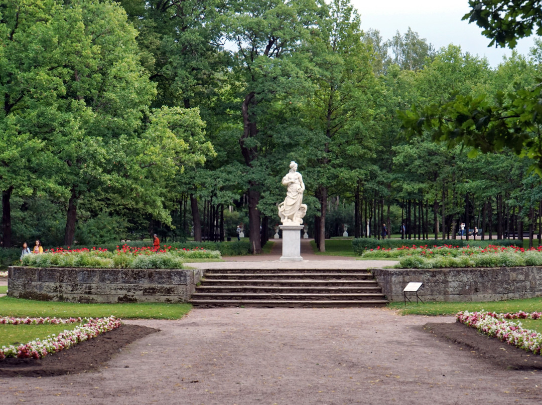 巴甫洛夫斯克宫殿及公园景点图片