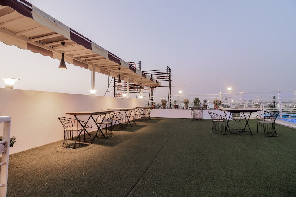 Hotel Jagrati Lords Inn主图