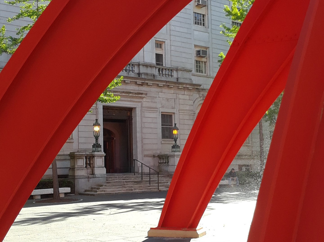 Calder Stegosaurus Sculpture-哈特福德必去景点