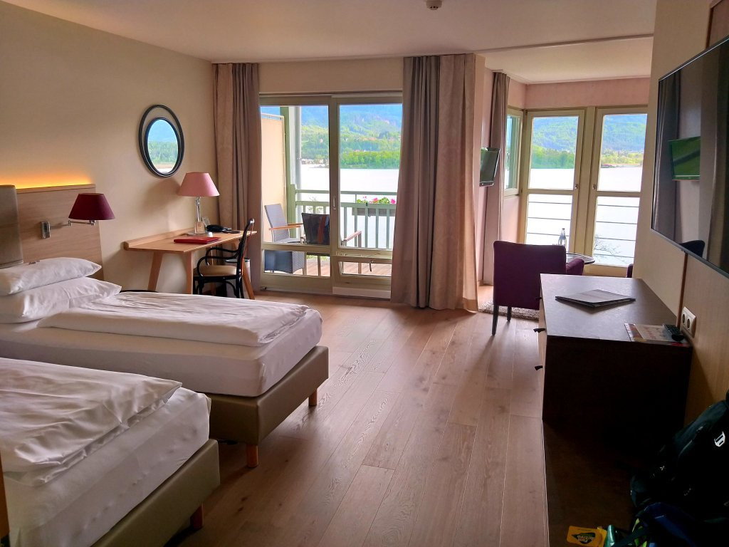 Drobollach am Faakersee酒店住宿-Hotel Karnerhof