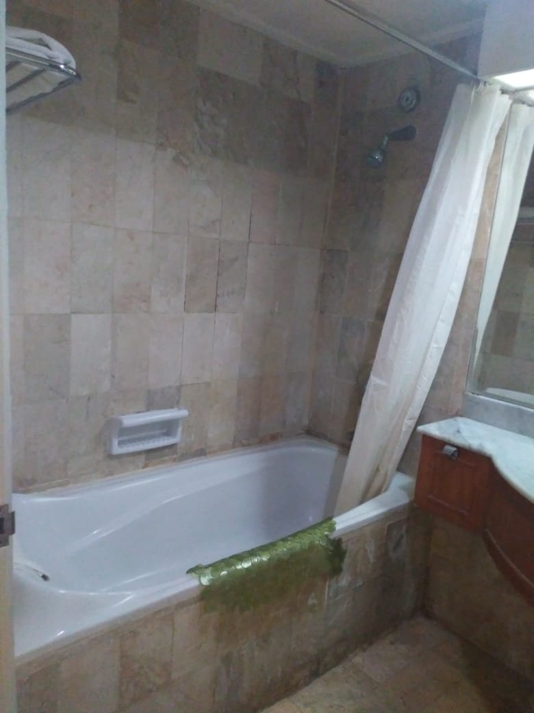 图班特罗皮斯酒店-浴室