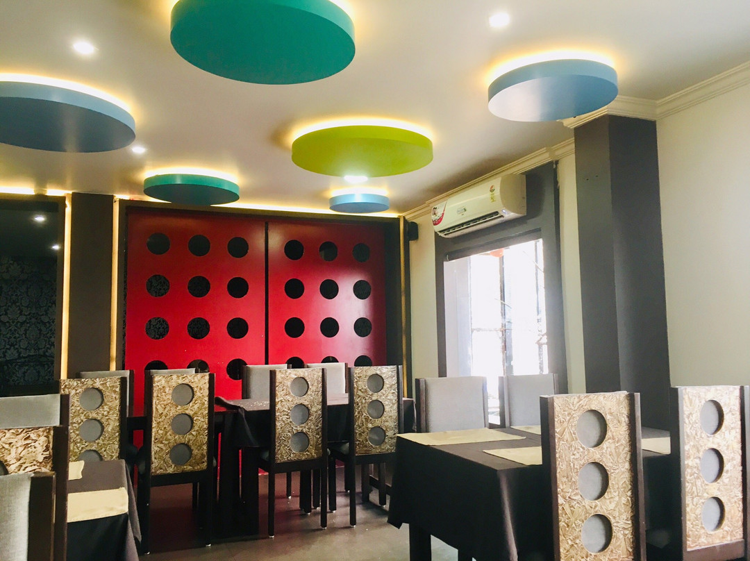 Holiday Hill Hotel & Suites主图