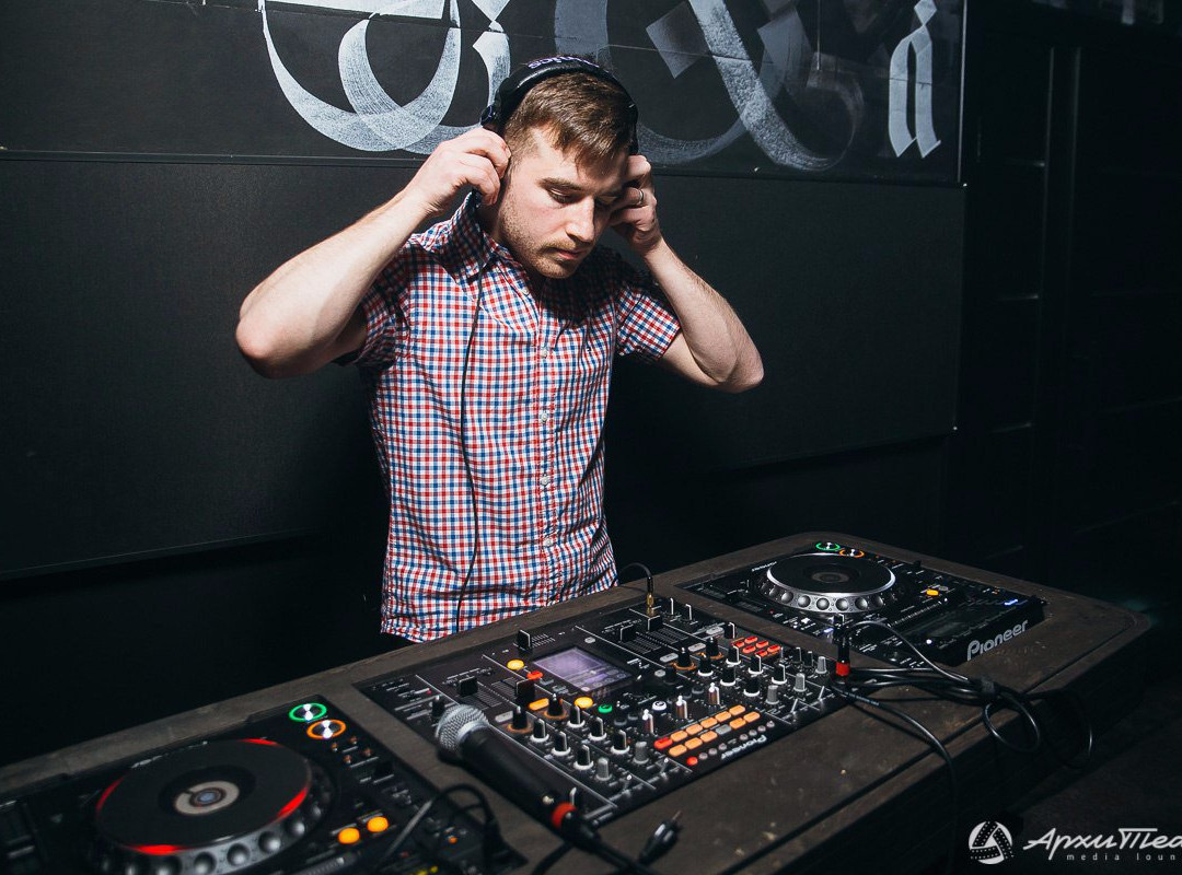 ArhiTeatr Media Lounge-Dubna必去景点