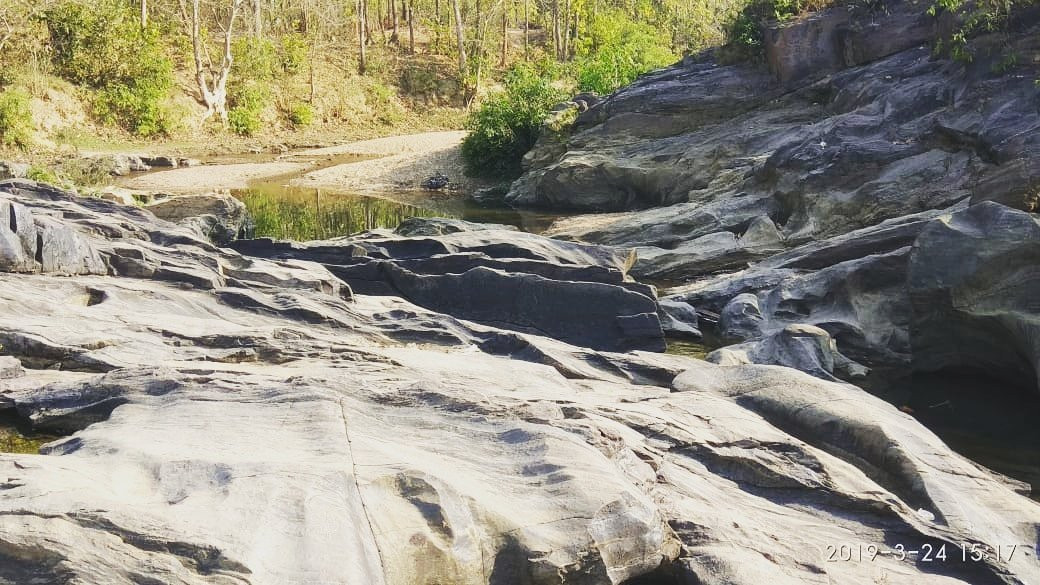 Ghagra Waterfalls景点图片