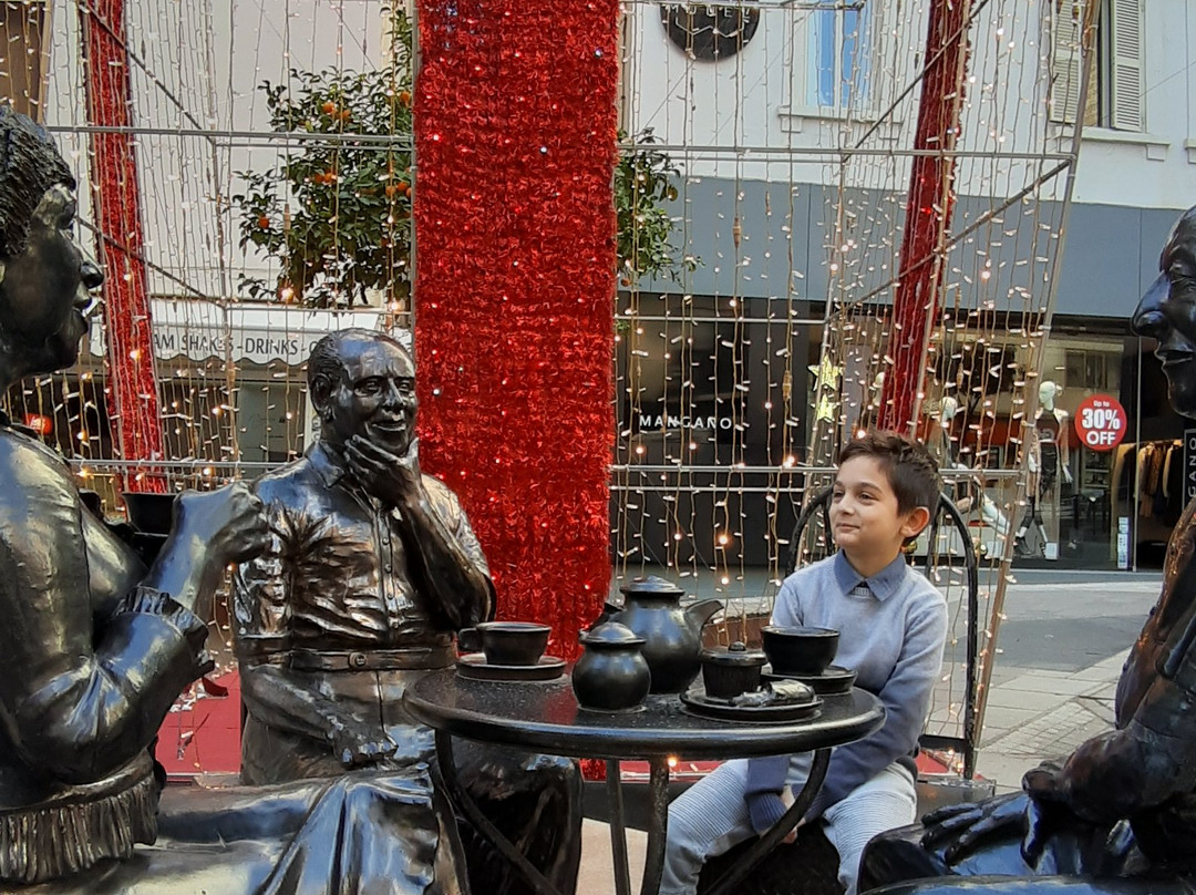 3 Maltese Actors Statue-斯利马必去景点