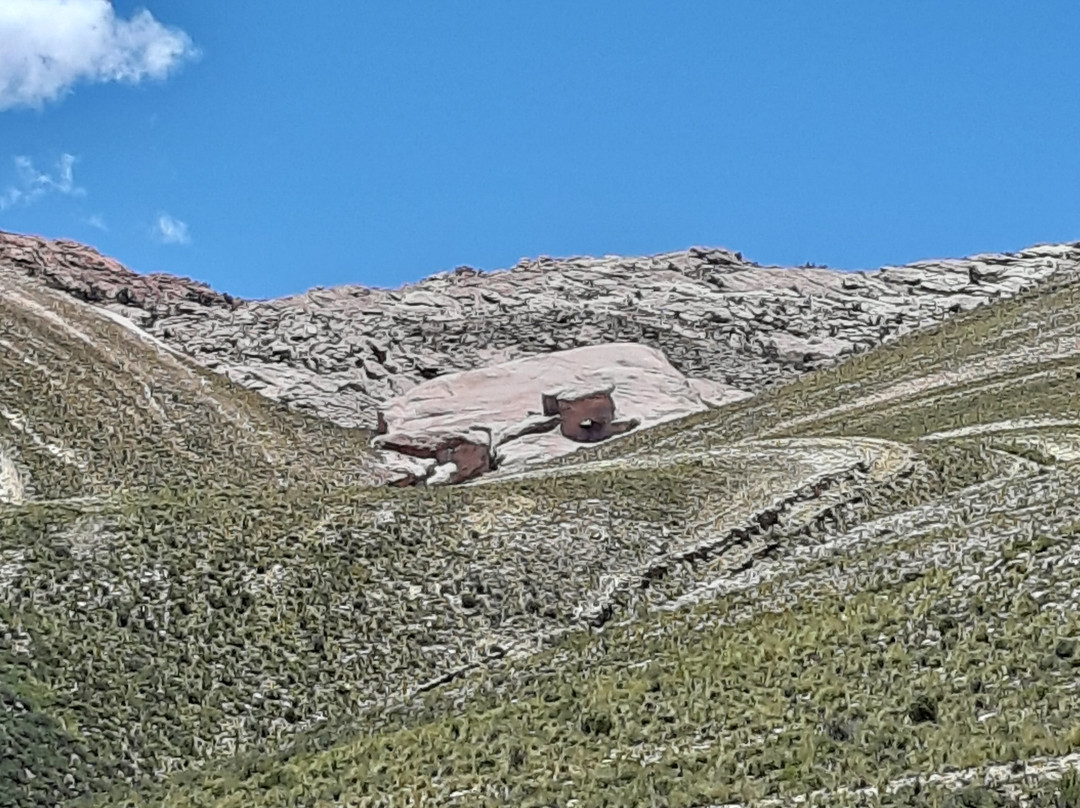 Tres Cruces旅游攻略图片