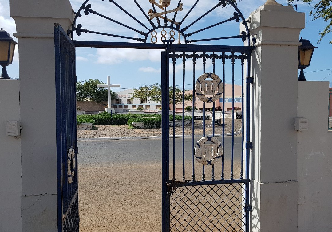 Cemitério do Mindelo-明德卢必去景点