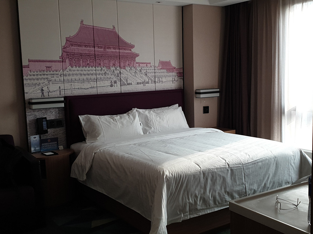 希尔顿欢朋酒店房山主图