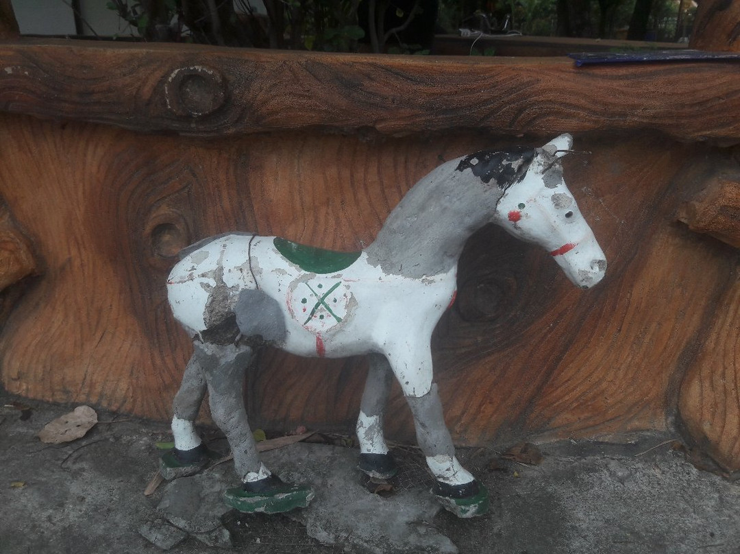 Wat King Kaew-Racha Thewa必去景点