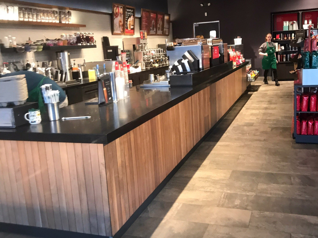 Old Bethpage餐馆和美食-Starbucks
