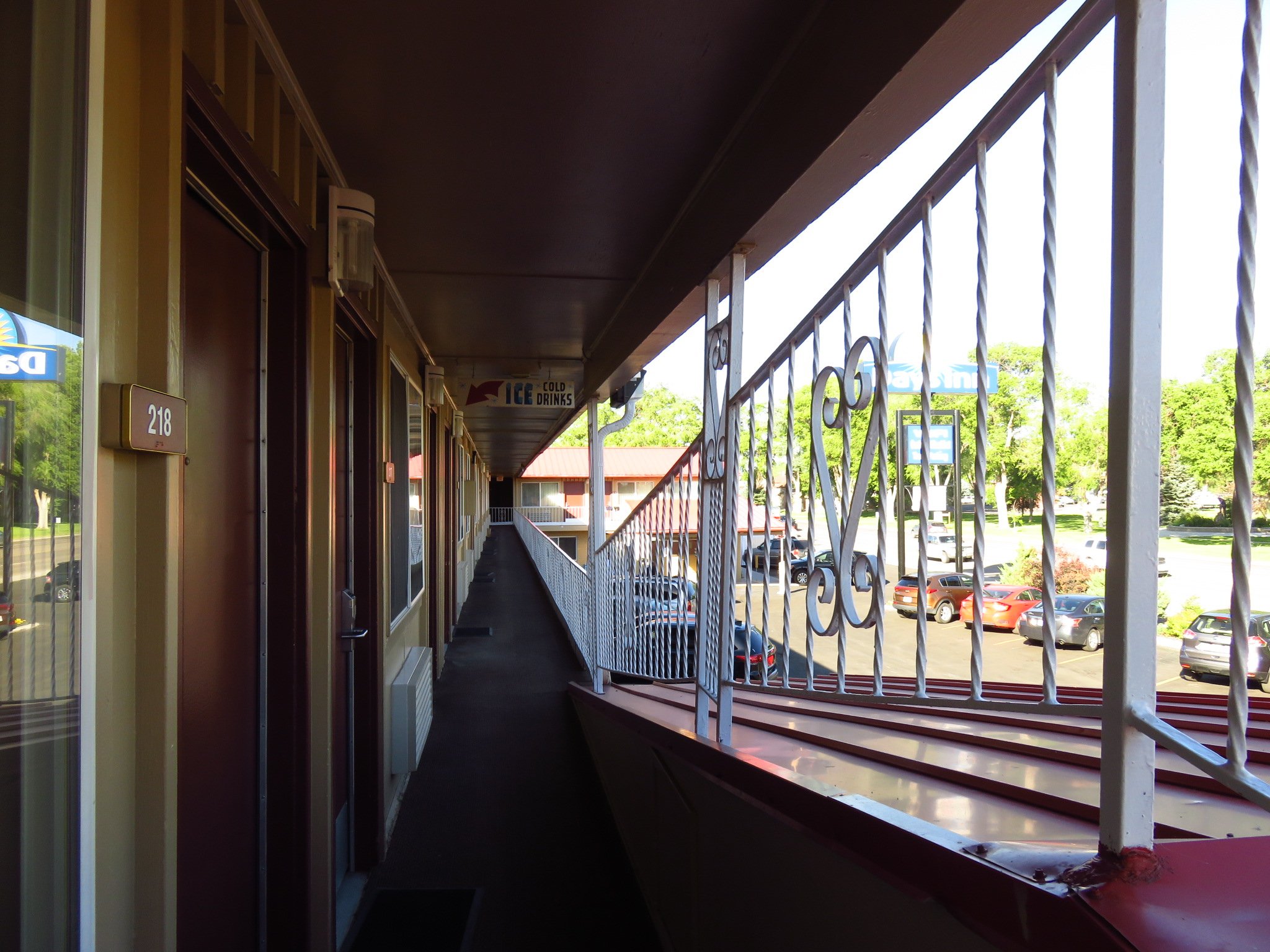 Days Inn by Wyndham Elko-浴室