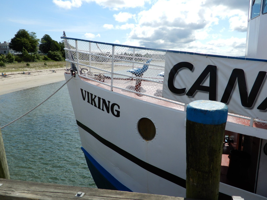 Cape Cod Canal Cruises景点图片