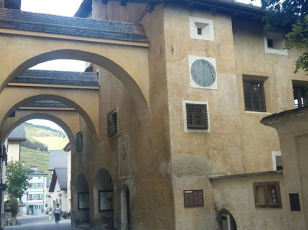 Baselgia da San Luzi-Zuoz必去景点