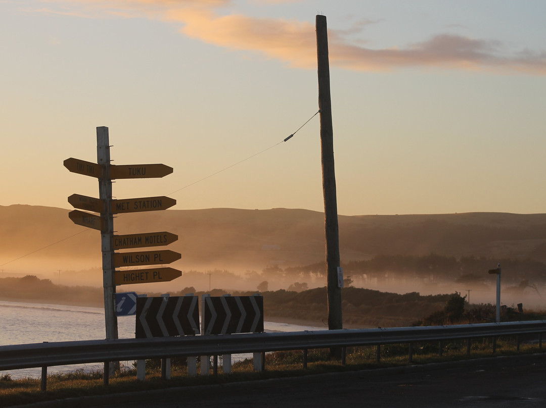 Waitangi Bay Beach景点图片