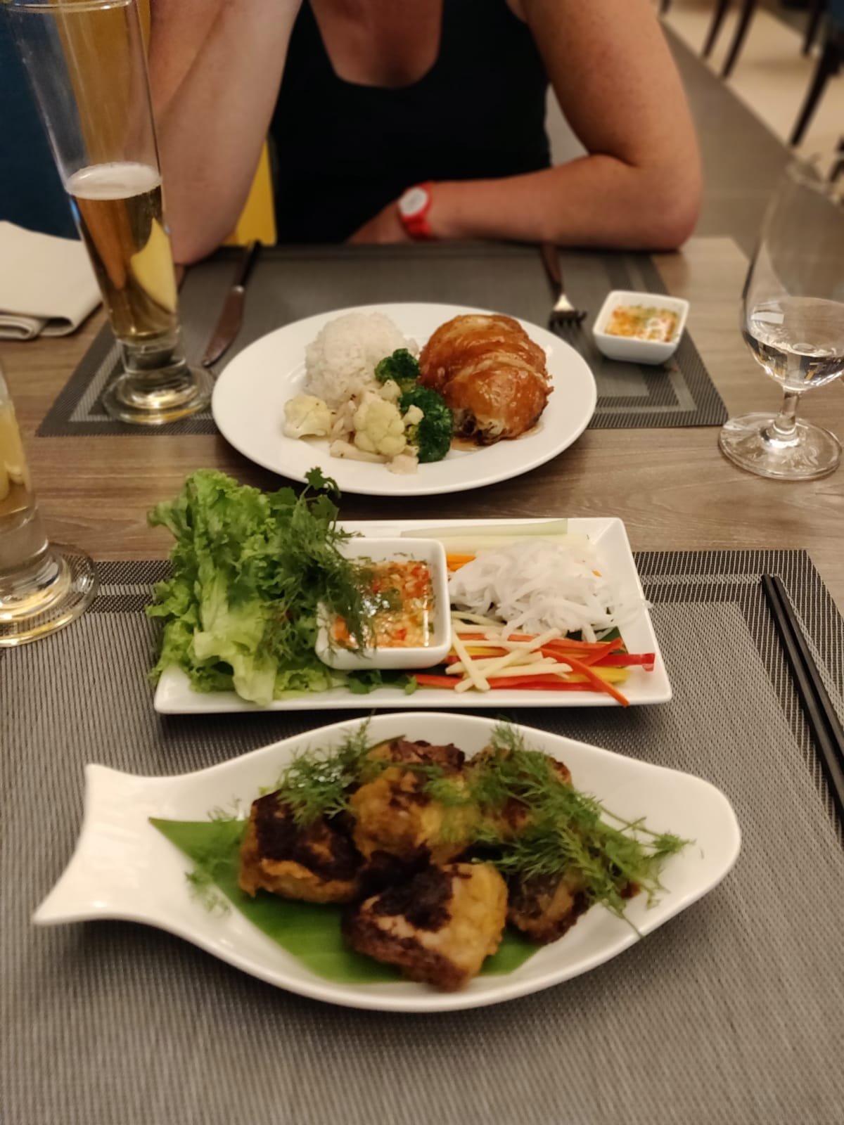 Cross Vibe Viet Tri-餐饮